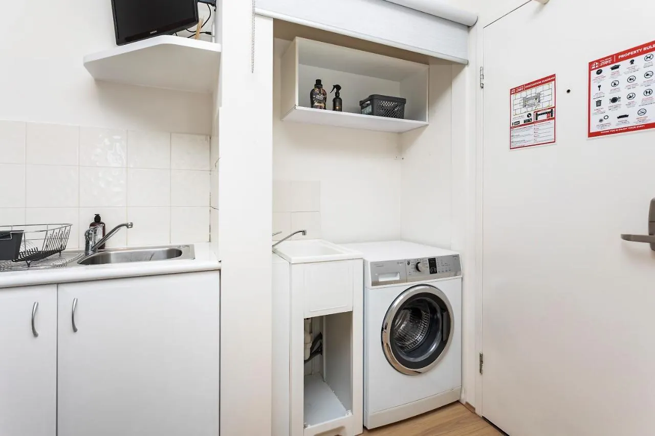Perth City Retreat Victoria Ave 1Br Apt